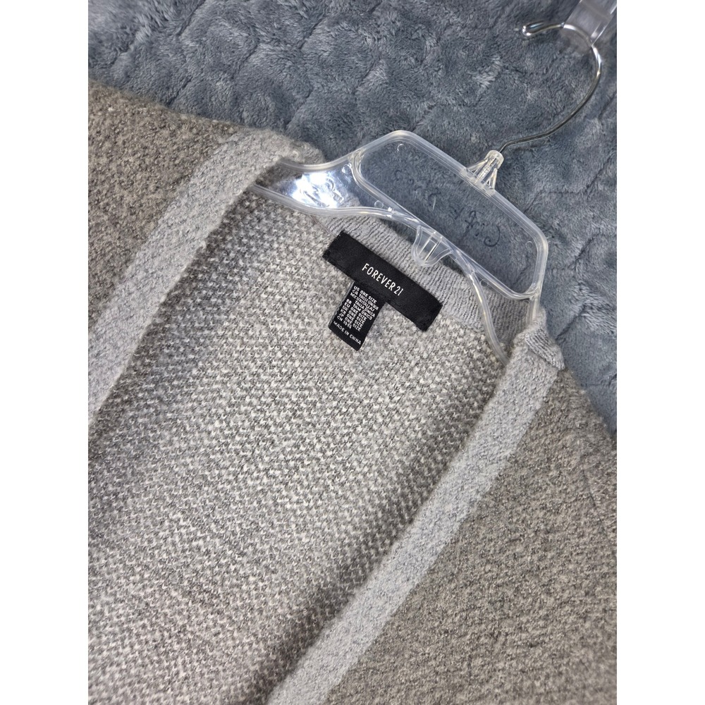 Forever 21 Grey White Geometric Open Front Poncho Cardigan One Size OS